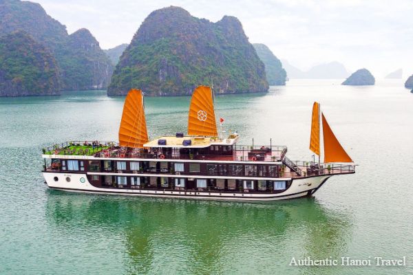 Peony Luxury Cruise in Halong Bay & Lan Ha Bay (2D1N or 3D2N)